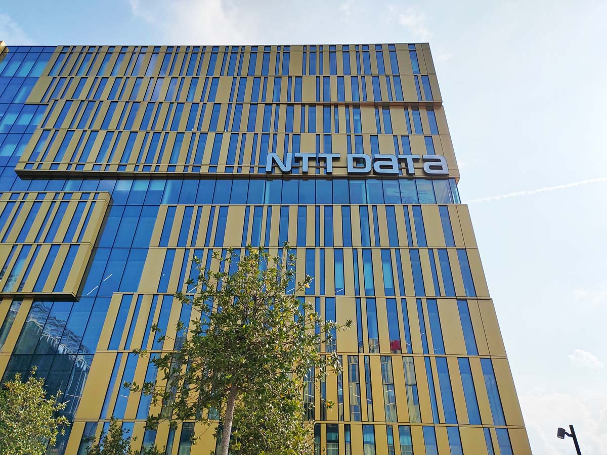 ntt data